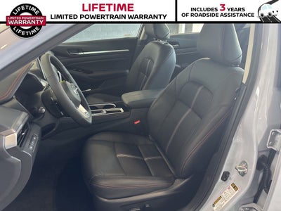 2025 Nissan Altima SR