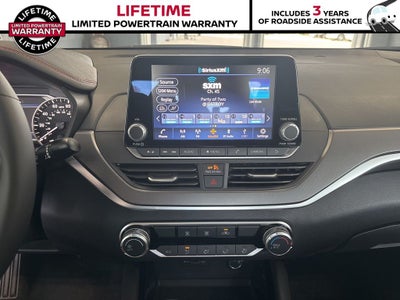 2025 Nissan Altima SR