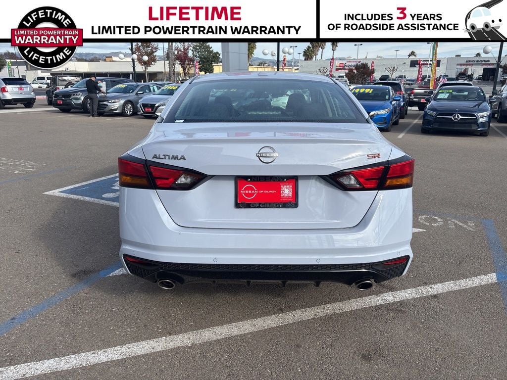 2025 Nissan Altima SR