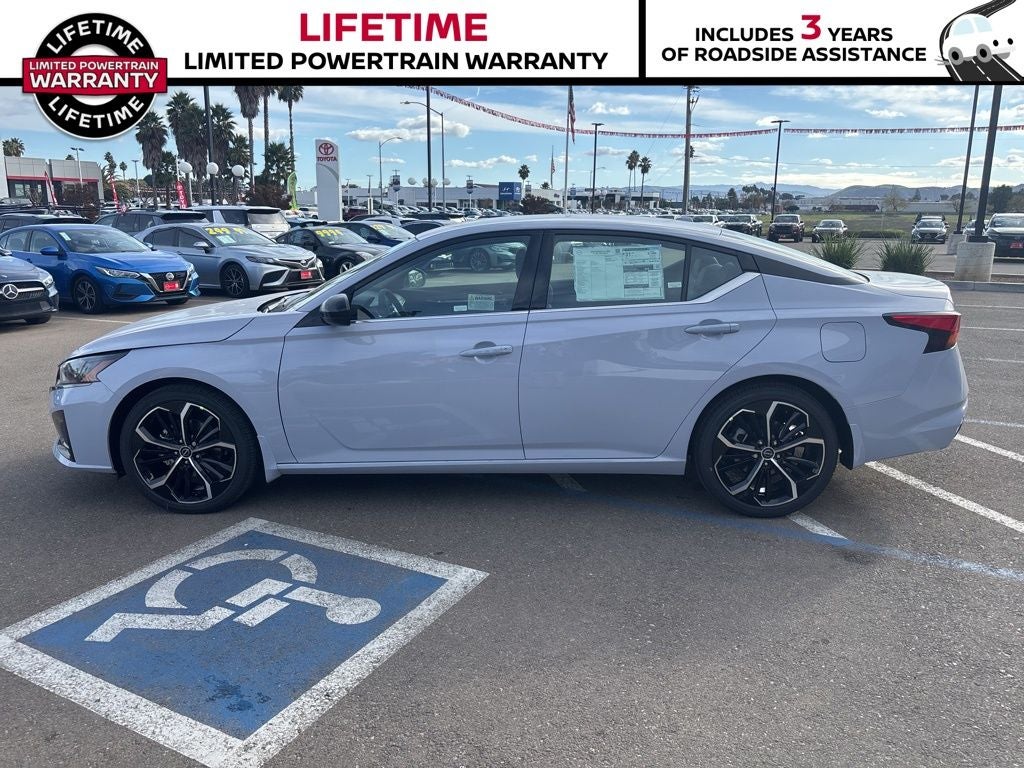2025 Nissan Altima SR