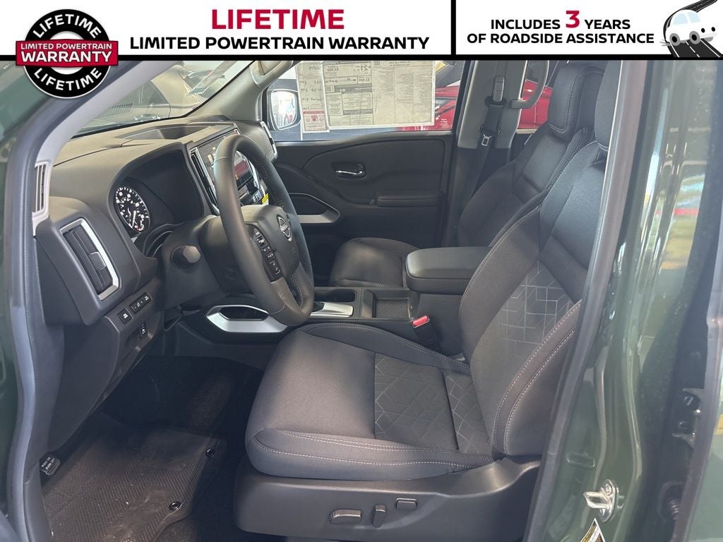 2025 Nissan Frontier Crew Cab SV