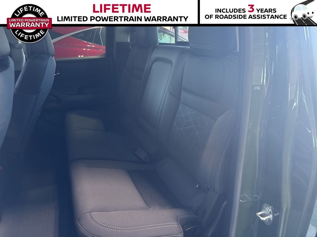 2025 Nissan Frontier Crew Cab SV