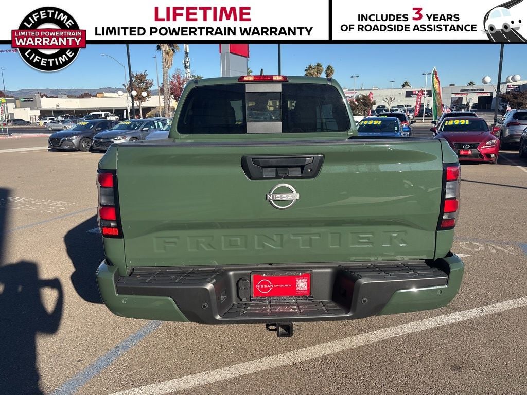 2025 Nissan Frontier Crew Cab SV