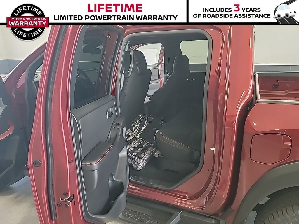 2025 Nissan Frontier Crew Cab PRO-4X®