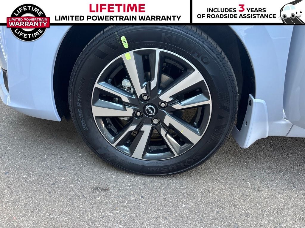 2025 Nissan Versa SV