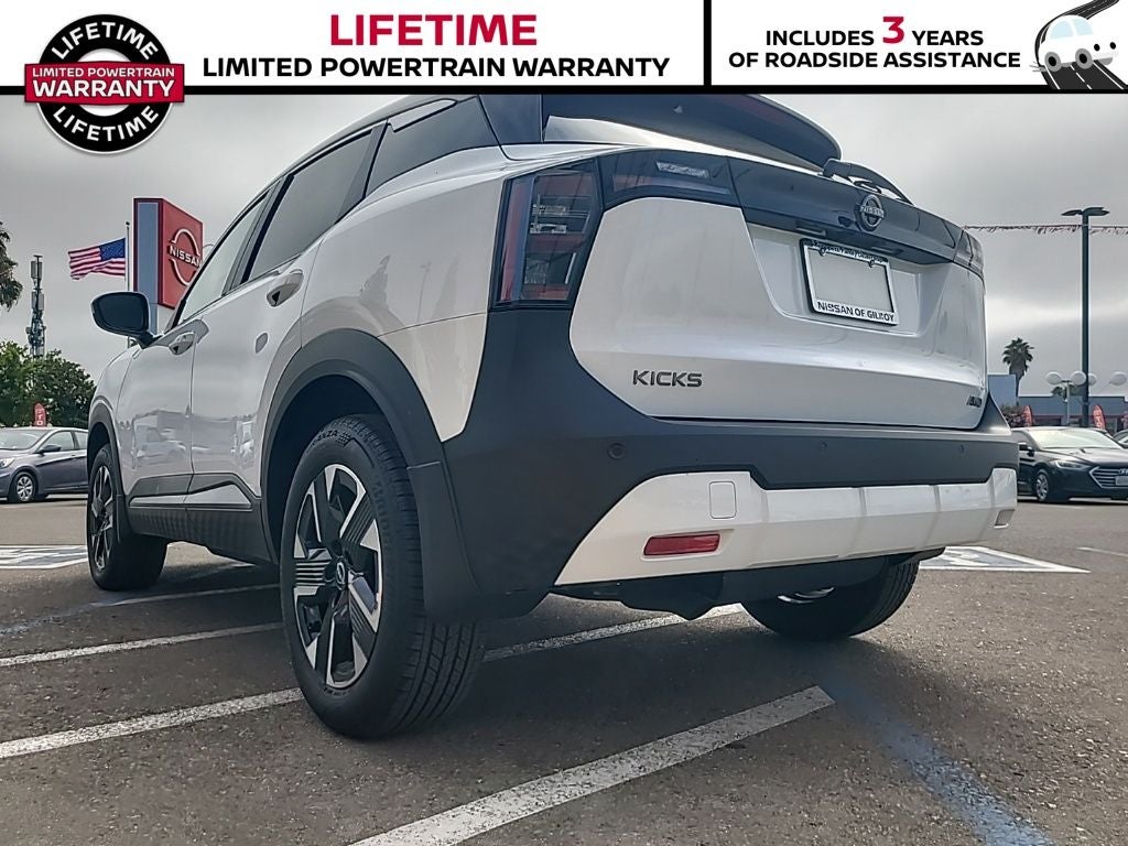 2025 Nissan Kicks SV