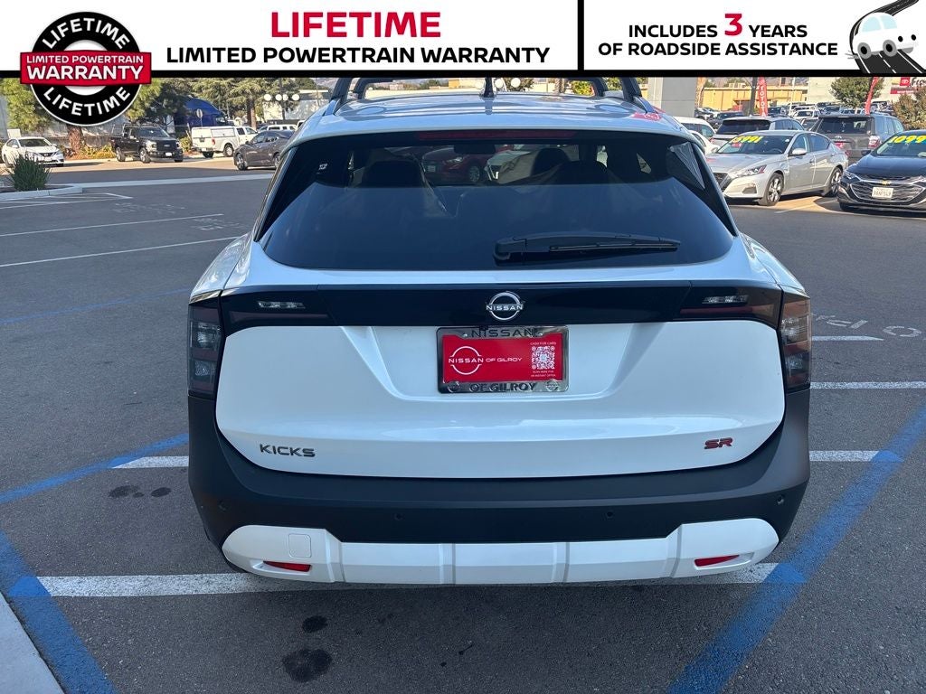 2026 Nissan Kicks SR