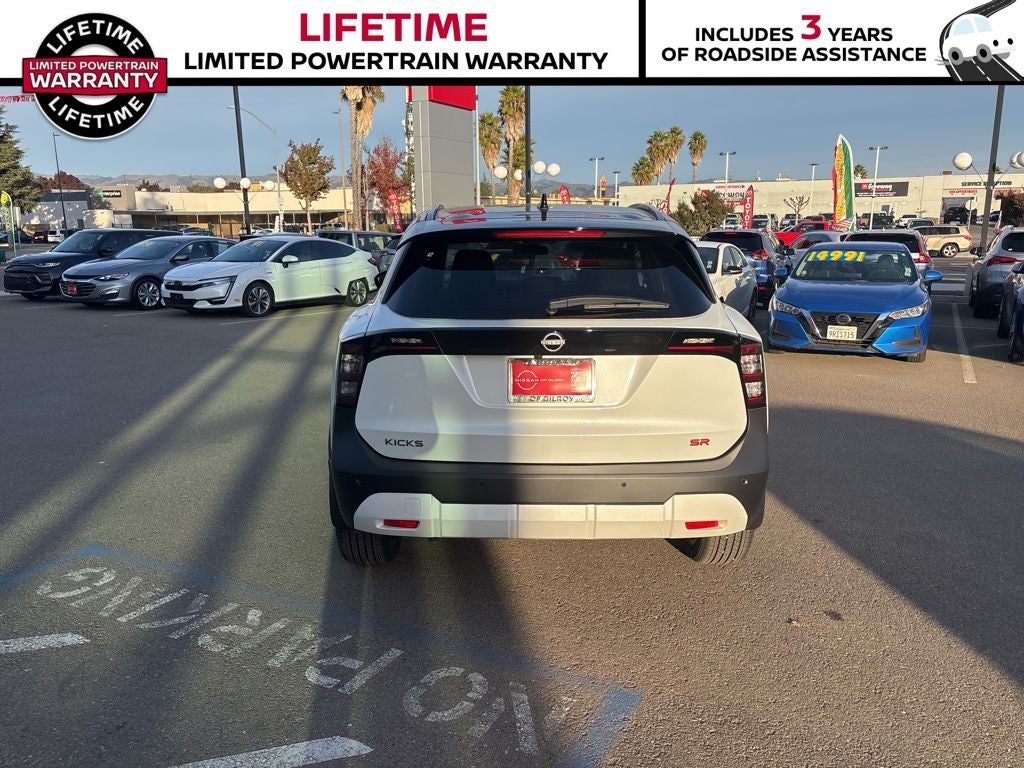 2026 Nissan Kicks SR
