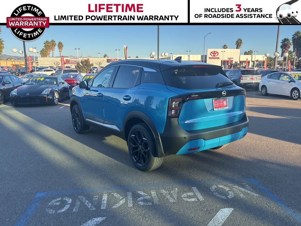 2026 Nissan Kicks SR