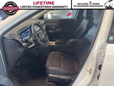 2025 Nissan Kicks SR