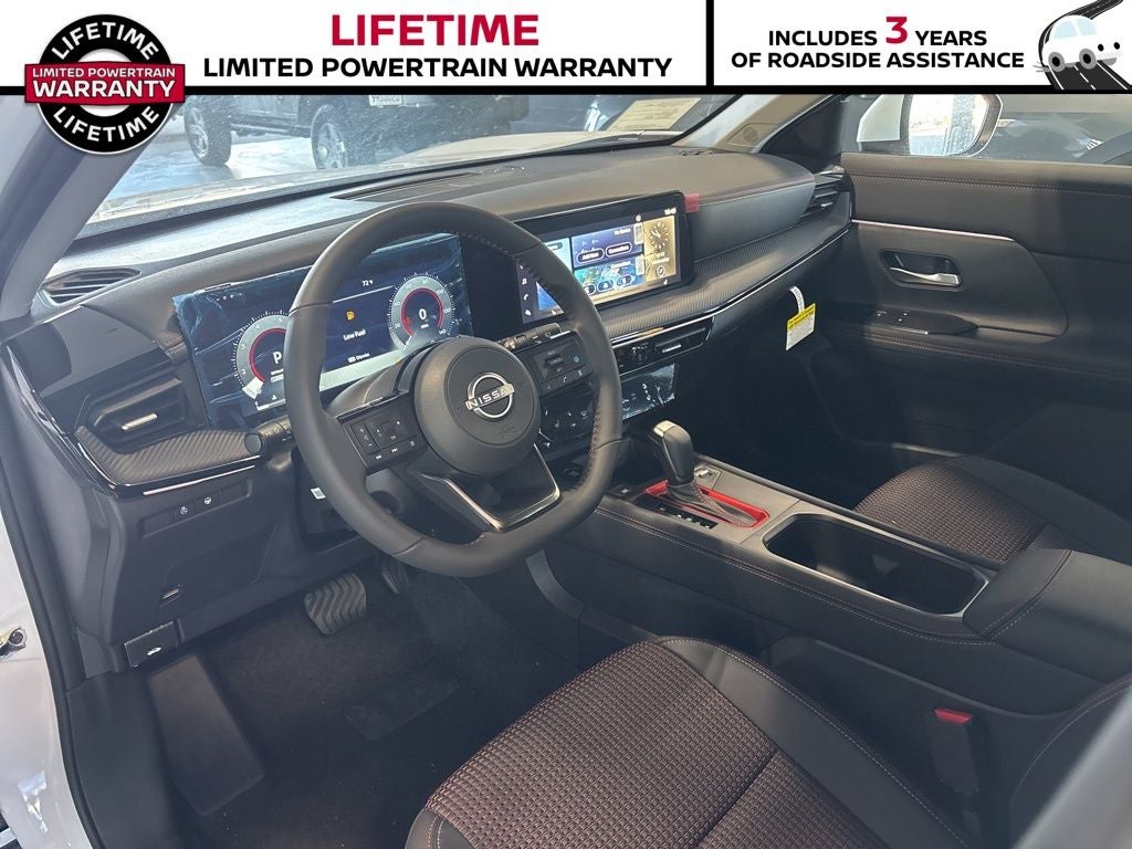 2025 Nissan Kicks SR