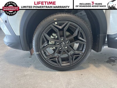 2025 Nissan Kicks SR