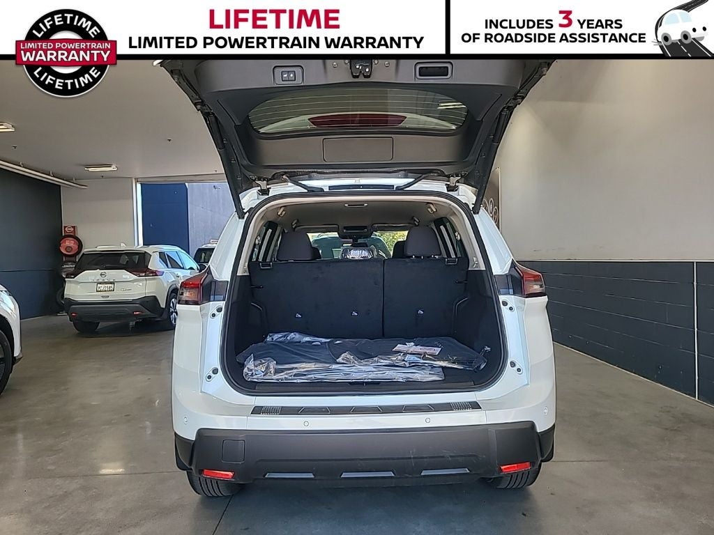 2025 Nissan Rogue SV