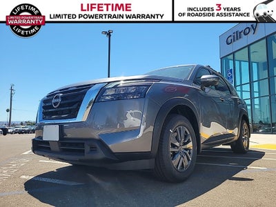2025 Nissan Pathfinder SV