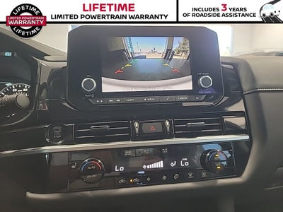 2025 Nissan Pathfinder SV