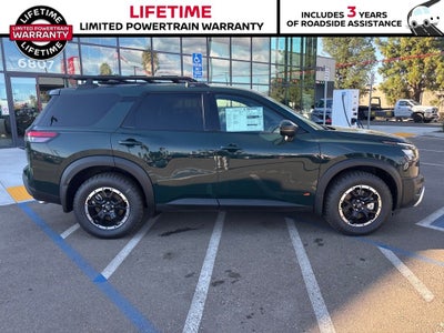 2025 Nissan Pathfinder Rock Creek®