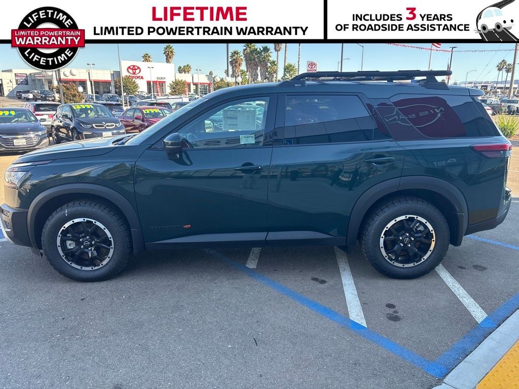 2025 Nissan Pathfinder Rock Creek®