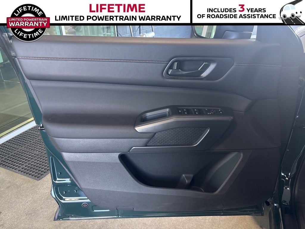 2025 Nissan Pathfinder Rock Creek®