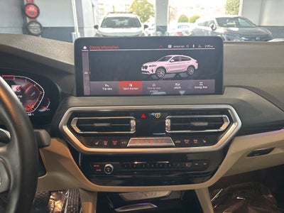 2022 BMW X4 xDrive30i