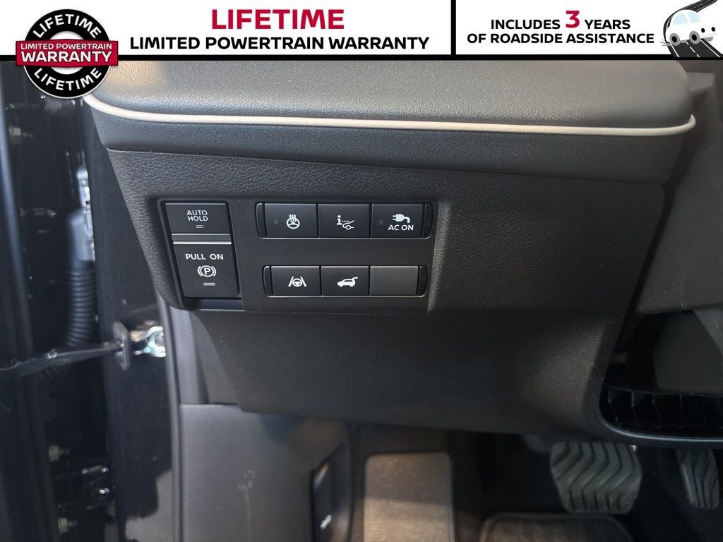 2026 Nissan LEAF Platinum+