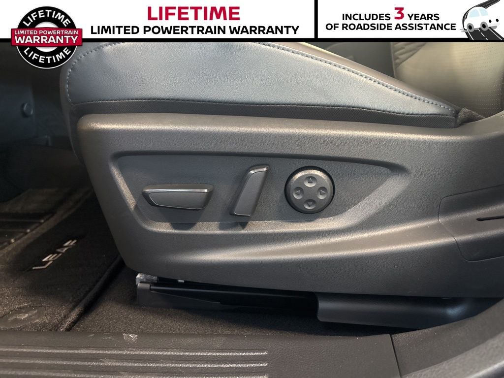 2026 Nissan LEAF Platinum+