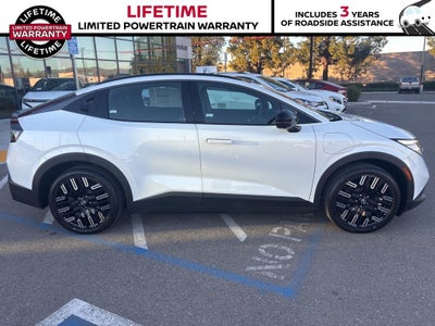 2026 Nissan LEAF Platinum+