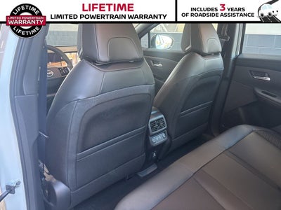 2026 Nissan LEAF Platinum+