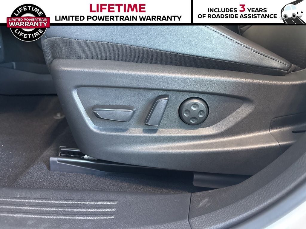 2026 Nissan LEAF Platinum+