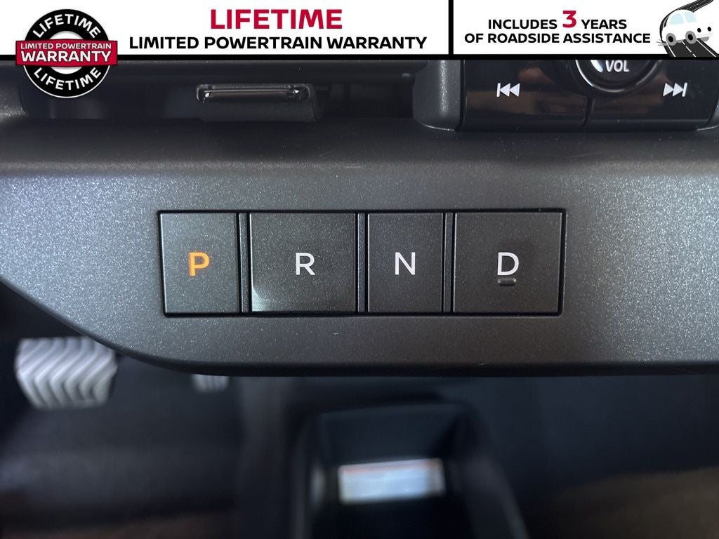 2026 Nissan LEAF Platinum+