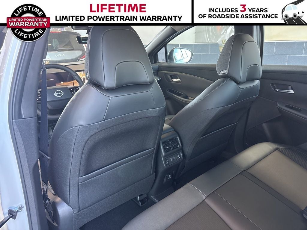 2026 Nissan LEAF Platinum+