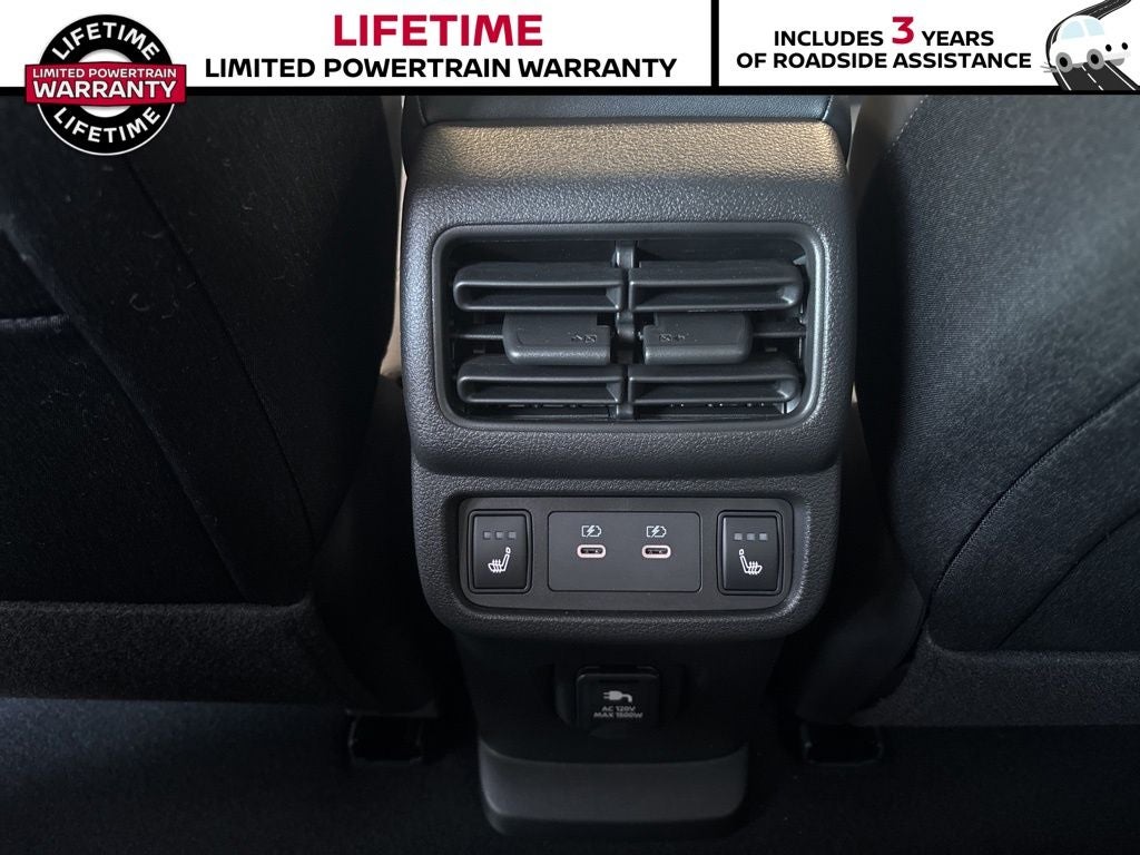 2026 Nissan LEAF Platinum+