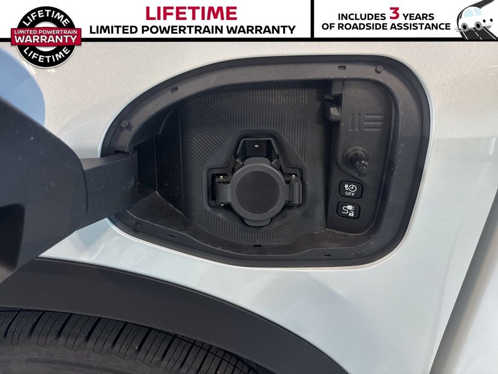 2026 Nissan LEAF Platinum+
