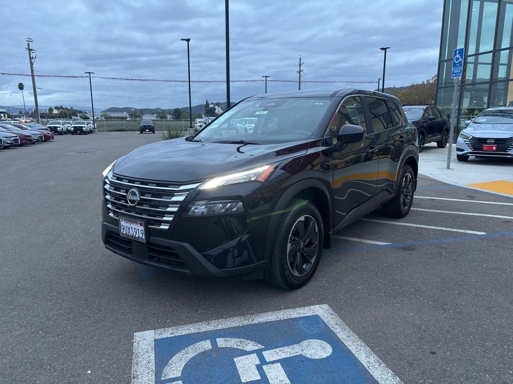 2025 Nissan Rogue SV