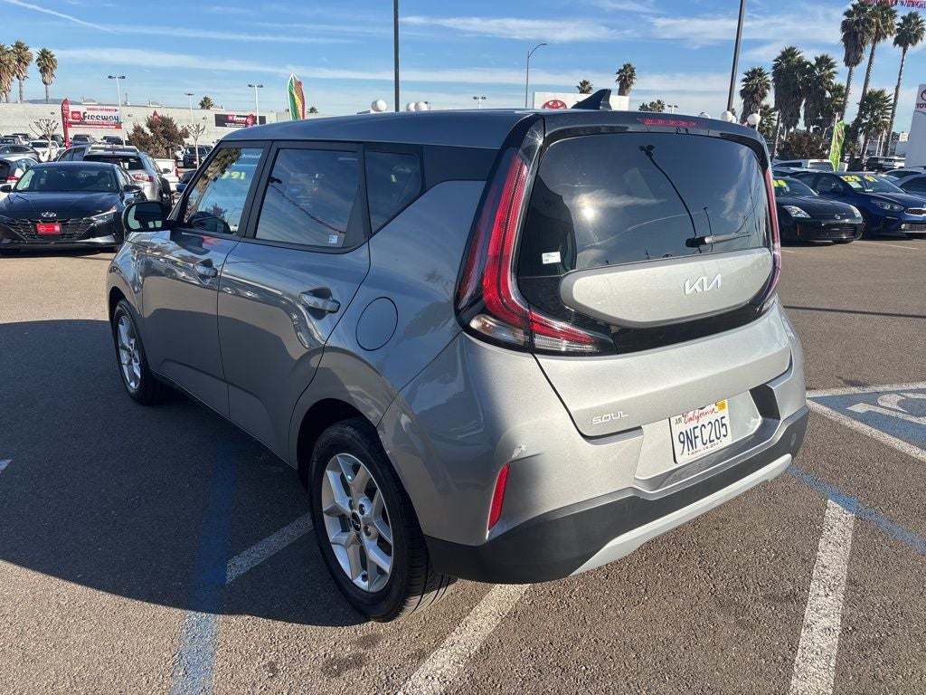 2023 Kia Soul LX
