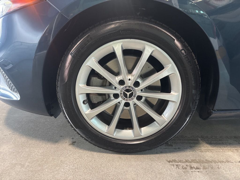 2019 Mercedes-Benz A-Class A 220